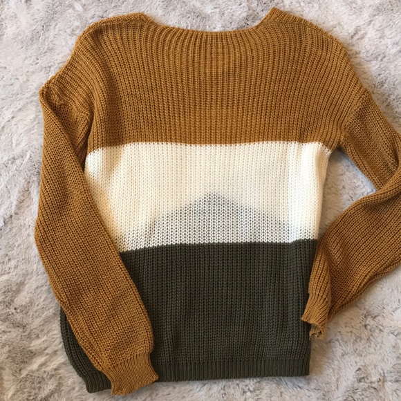 Colorblock Sweater - Picture 4 of 4